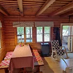 Mustalahti Lomamökit