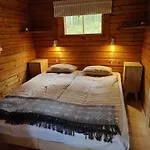 Mustalahti *